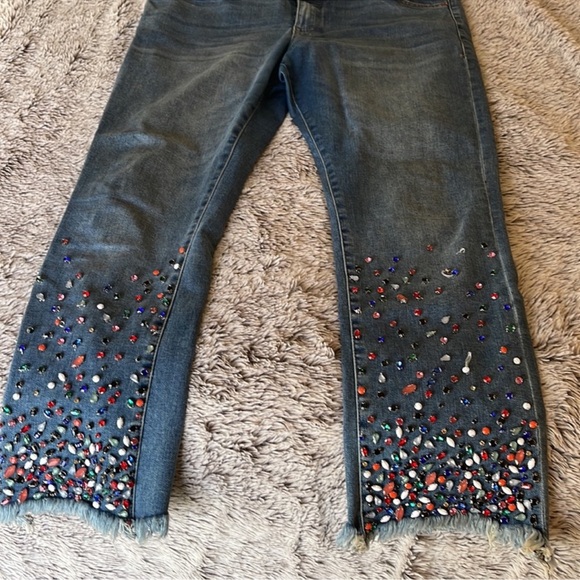 Pilcro Letterpress Mid-Rise
Slim Straight Jeans Jewel
Embellish - Picture 7 of 8